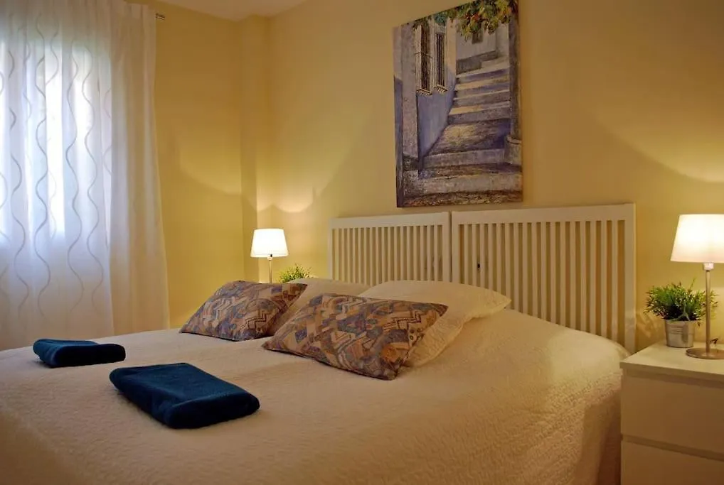 R22 Three Bed Apartment With Spa Marbella