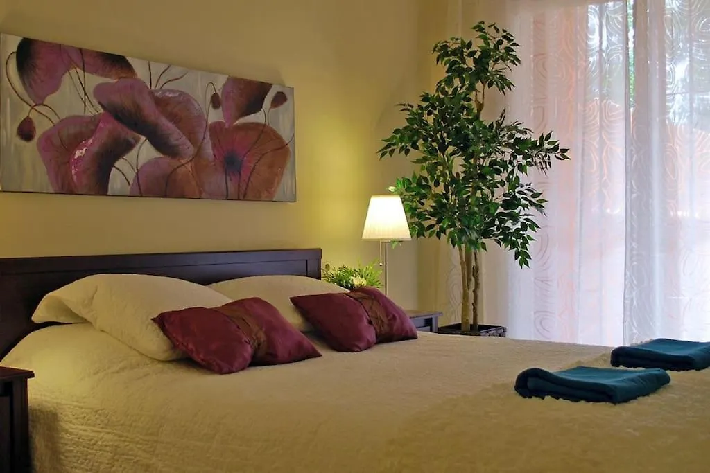 R22 Three Bed Apartment With Spa Marbella 0*,  Spain