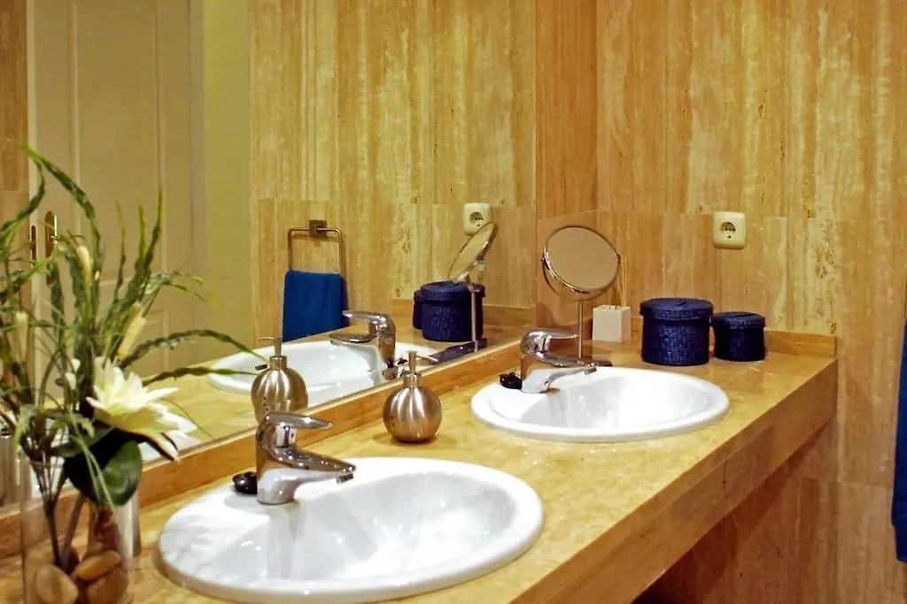 R22 Three Bed Apartment With Spa Marbella 0*,
